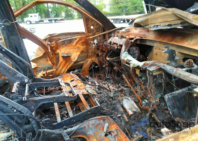 1GC2KUEG9GZ157340: 42648717