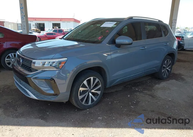 3VVPX7B27NM040695: 42648802