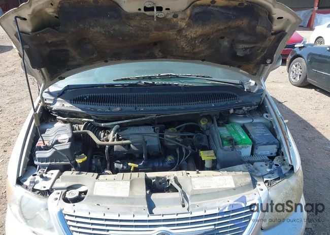 2C8GP44G81R124936: 42648064