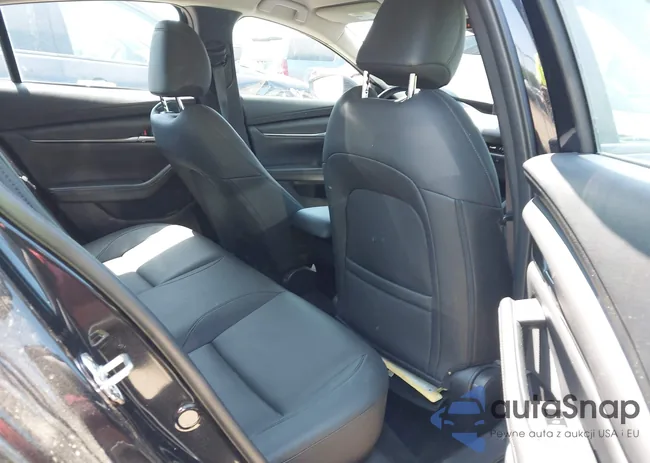 3MZBPABL2NM301145: 42648072