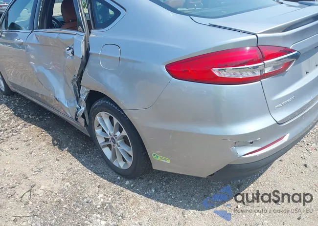 3FA6P0SU9LR142377: 42648088