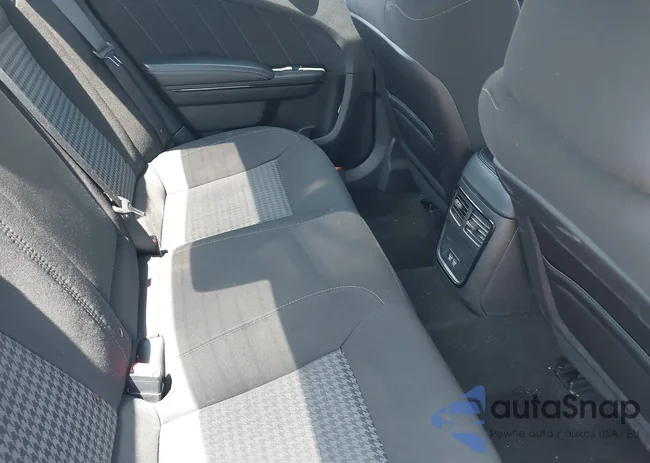 2C3CDXHG4PH626690: 42649372