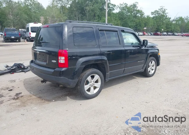 1C4NJRFB6HD111124: 42649375