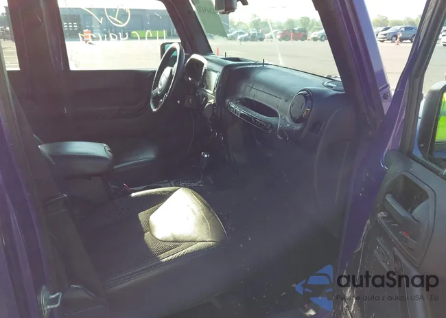 1C4BJWEG3GL202743: 42649431