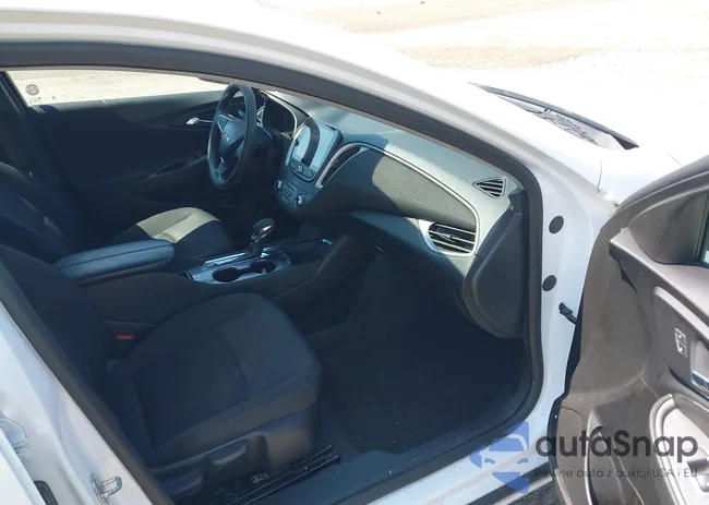 1G1ZD5ST0PF235563: 42649451