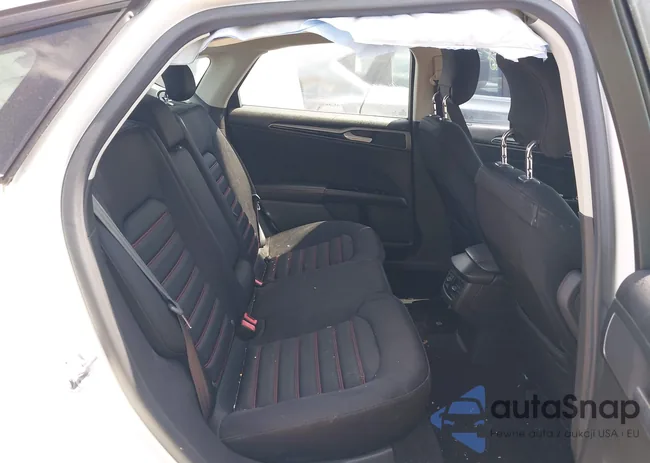 3FA6P0HR8DR106801: 42649582