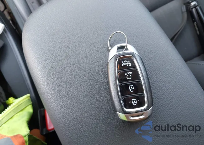 KM8K6CAB5PU946652: 42649771