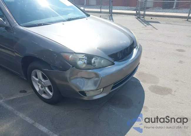 4T1BE32KX5U588074: 42649819