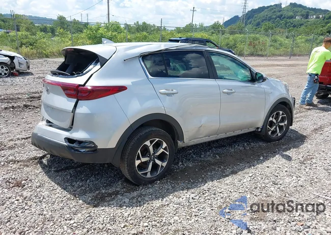 KNDPMCAC8L7716895: 42649330