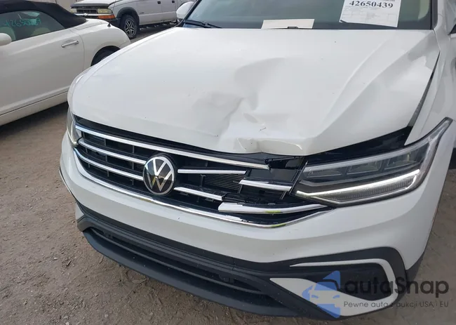 3VVRB7AX0RM193493: 42650439