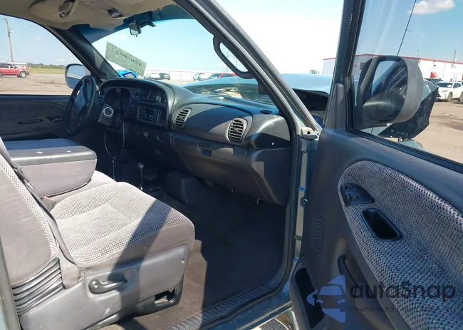 3B7HF13Z6YG157332: 42650527