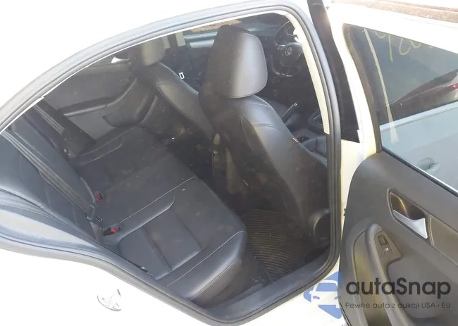 3VWB67AJ9HM387919: 42650596