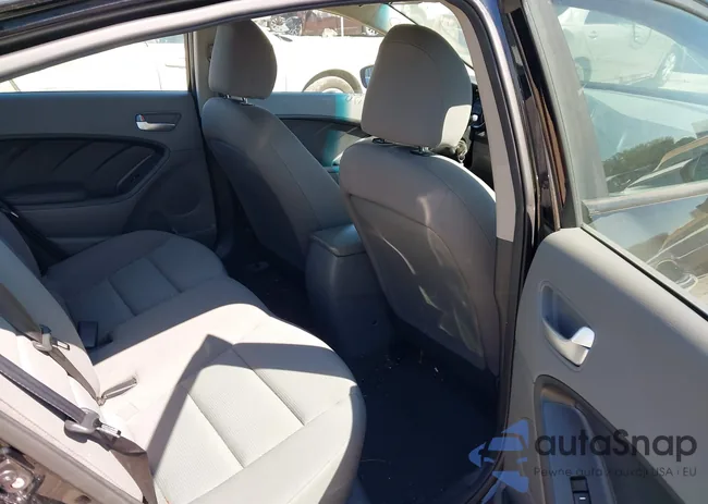 3KPFK4A78HE060330: 42650630