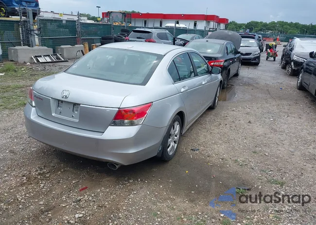 1HGCP26879A103197: 42650703