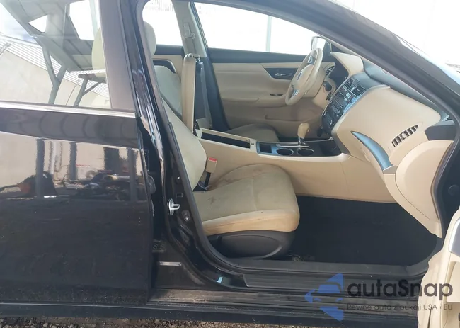 1N4AL3APXFC585577: 42650747