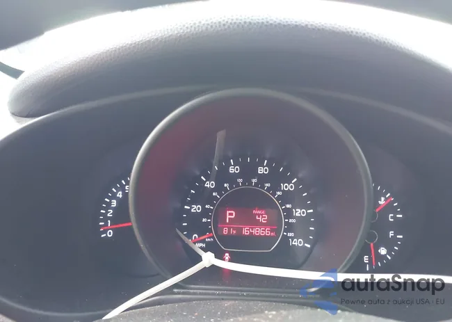 KNDJN2A21J7564962: 42650869