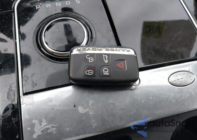 SALYL2FVXKA215710: 42650067