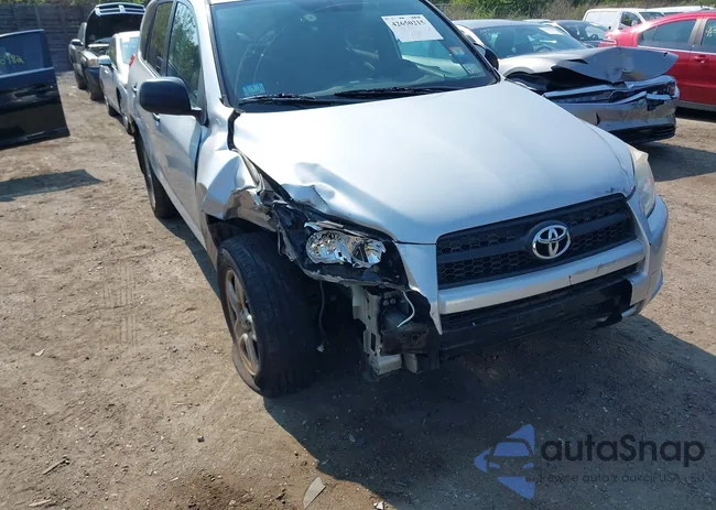 2T3BF4DV0AW075671: 42650215