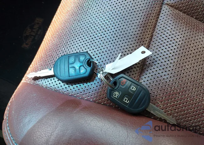 1FMJU1J57EEF61438: 42651560