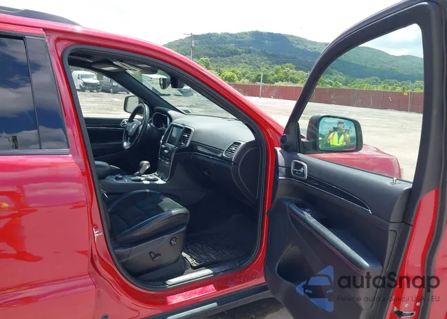 1C4RJFLG6HC750044: 42651579