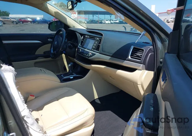 5TDKKRFH3FS074068: 42651674