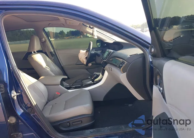 1HGCR2F83GA138021: 42651754