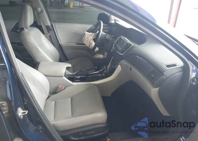 1HGCR2F83GA138021: 42651754