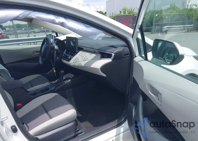 5YFB4MDE8RP215557: 42651885