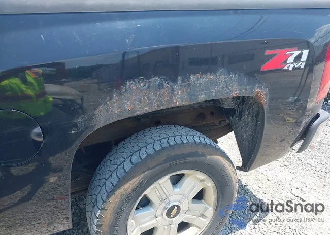 1GCPKSE7XCF151732: 42652633