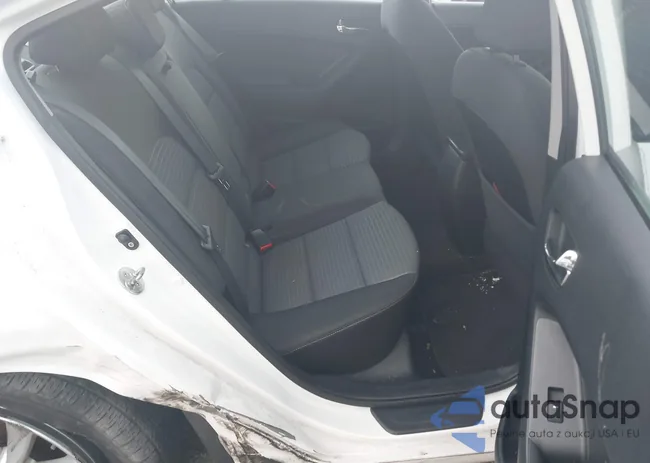 KNAFX4A60F5416123: 42652878