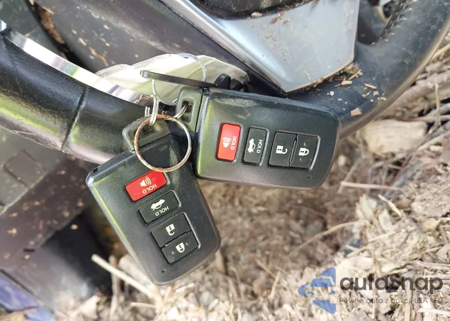 2T1BURHE2EC033824: 42652914