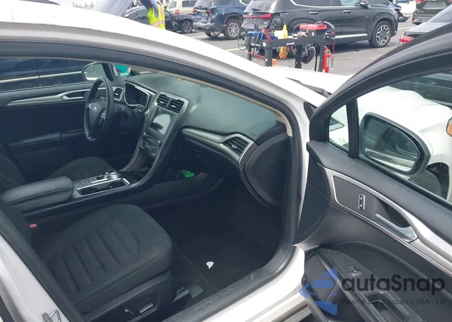 3FA6P0LU8JR259024: 42652065