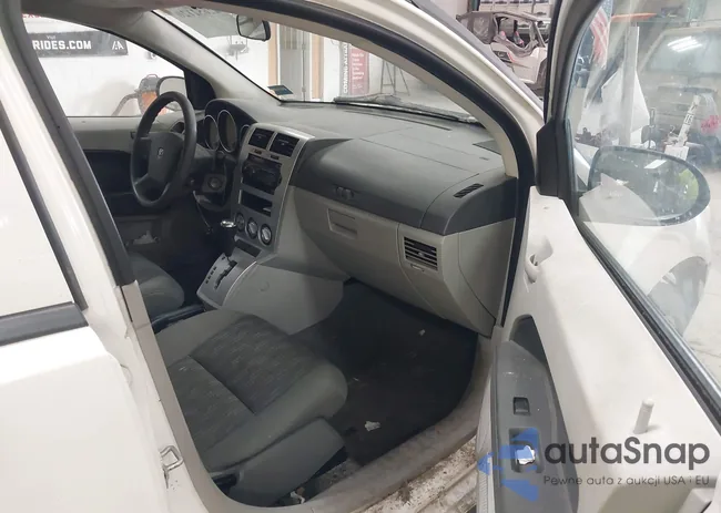 1B3HB48B77D520968: 42652120