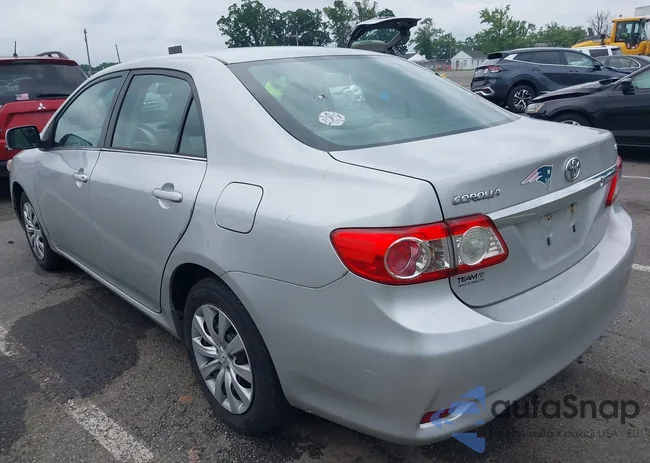 2T1BU4EE4DC126673: 42653388