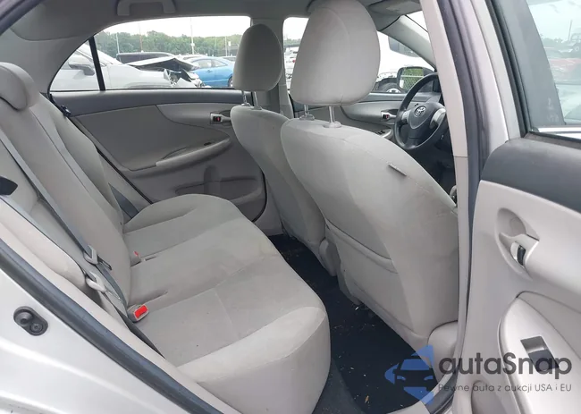 2T1BU4EE4DC126673: 42653388