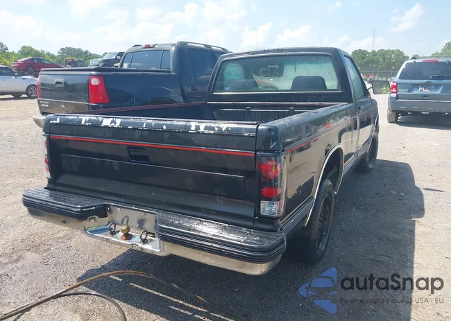 1GCCS14R8P8117858: 42653484