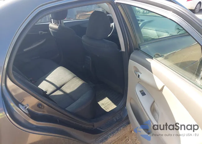 2T1BU4EE7CC905886: 42653531