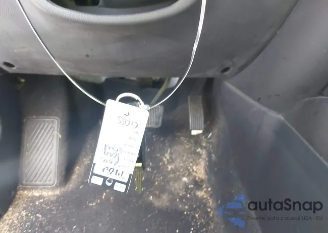 KNDJT2A68D7632302: 42653581