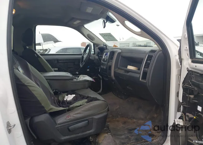 3C6LR4AT6GG144510: 42653582