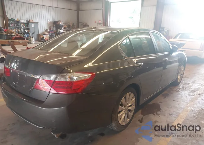 1HGCR2F81DA200561: 42653619