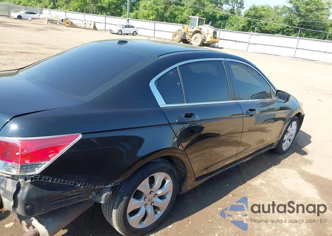 1HGCP268X9A012408: 42653736