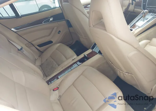 WP0AA2A70BL019965: 42653849