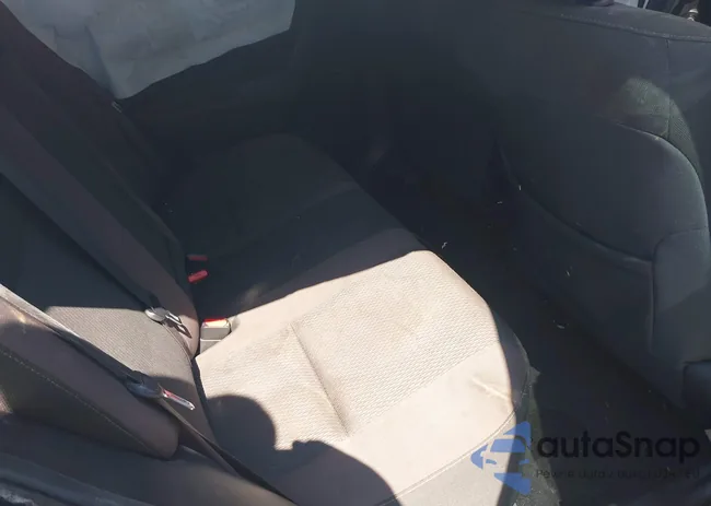 2T1BURHE1JC077131: 42652997