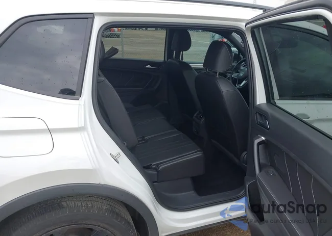 3VVCB7AX9RM112884: 42653134