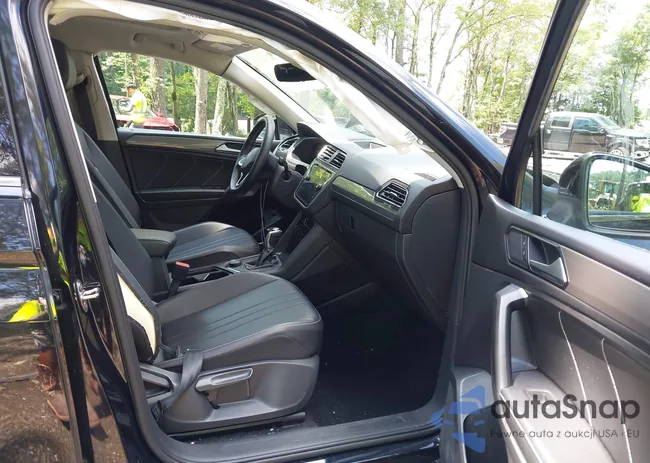 3VV2B7AX8NM086011: 42654498