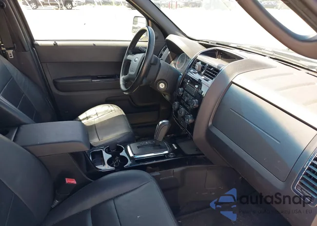 1FMCU9EG5BKB65329: 42654677