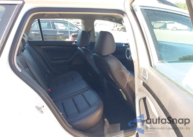 3VWPL7AJ8DM662365: 42654920