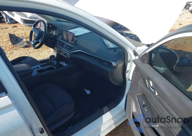 1N4BL4DV0MN357853: 42654147