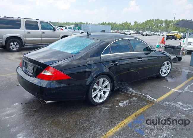 WDDDJ72X18A118121: 42654308