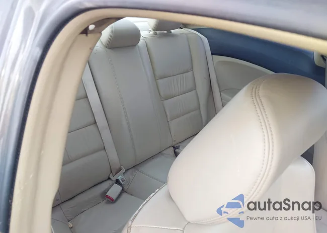 1HGCS22898A000494: 42656349